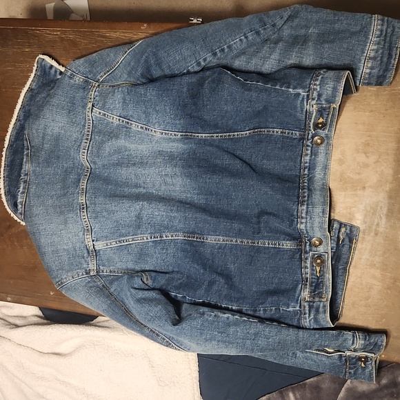 Goodfellow Sherpa Lined Denim Jacket, Size Small, Denim. - Picture 4 of 4